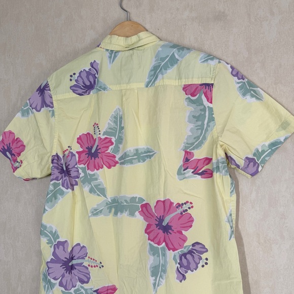 Chubbies Men’s Yellow Floral Hawaiian Button Down Shirt Shortsleeve Size M - Picture 5 of 11
